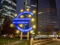 Lạm phát khu vực Eurozone lên mức kỷ lục 8,9% dù tăng trưởng tốt hơn dự kiến