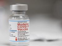 Moderna xin cấp phép vaccine ngừa Omicron cho thanh thiếu niên, trẻ nhỏ tại Mỹ
