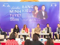 Minh Tuyết - Bằng Kiều t&aacute;i ngộ trong liveshow 'Bởi v&igrave; anh y&ecirc;u em'
