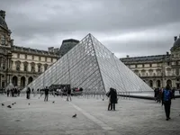 Bảo tàng Louvre đóng cửa vì lý do an ninh