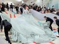 Hé lộ chủ đề Met Gala 2024 - 'Người đẹp ngủ trong rừng: Thời trang tái thức tỉnh'