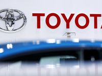 Doanh số toàn cầu của Toyota tăng kỷ lục