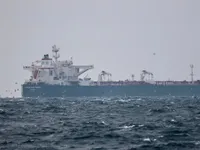 Iran bắt giữ một t&agrave;u chở dầu ở vịnh Oman