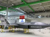 Thổ Nhĩ Kỳ sản xuất máy bay chiến đấu không người lái mới