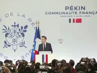 Tổng thống Pháp bắt đầu chuyến thăm cấp Nhà nước tới Trung Quốc