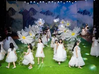 Thu Quỳnh, Thanh Hương hội tụ tại Vietnam Kids Fashion Week 2023