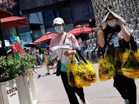 Bắc Kinh hứng chịu nắng nóng cực độ trong ngày thứ ba liên tiếp