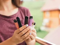 New Zealand cấm thuốc lá điện tử dùng một lần