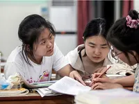 Trung Quốc: Kỷ lục gần 13 triệu th&iacute; sinh đăng k&yacute; thi đại học