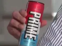 Thượng nghị sĩ Mỹ kêu gọi điều tra nước tăng lực chứa quá nhiều caffeine