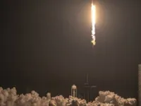 SpaceX phóng thêm 15 vệ tinh Internet lên quỹ đạo