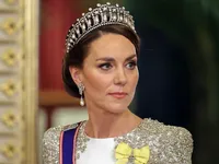 Công nương Kate Middleton nhập viện để phẫu thuật, tạm dừng hoạt động trong 2 tháng