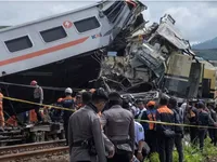 Va chạm tàu hỏa ở Indonesia, 3 người tử vong, 28 người bị thương