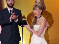 Chiến thắng tại Grammy 2024: Taylor Swift phá kỷ lục, loạt nghệ sĩ nữ đại thắng