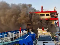 Cháy phà ở miền Nam Thái Lan, hơn 100 người thoát nạn