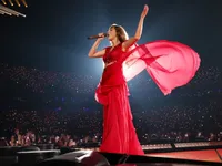 Khám phá khách sạn xa hoa Taylor Swift lưu trú tại điểm đến Paris của Eras Tour