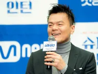 Chủ tịch JYP Park Jin Young giải thích lý do không mua lại các công ty khác giống như HYBE