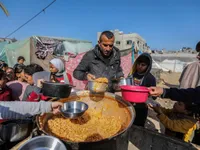 Israel cho phép mở lại hoạt động bán thực phẩm ở Gaza