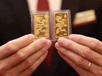 Gold price on July 13: World gold hits a 2-month peak, experts predict it will continue to increase