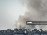 Israel không kích Rafah khiến 12 người Palestine tử vong