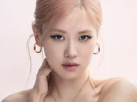 Rosé (BLACKPINK) thảo luận về hợp đồng độc quyền cùng công ty con của YG