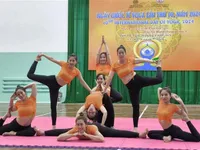 International Yoga Day marked in Ben Tre for first time