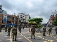 Bangladesh: Người biểu tình xông vào nhà tù giải thoát hàng trăm tù nhân, số người chết vì đụng độ lên tới 100