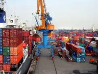 Vietnam racks up trade surplus of over US$14 billion in seven-month period