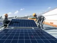 Giá mua điện mặt trời mái nhà tự dùng có thể cao hơn 671 đồng một kWh
