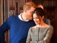 Meghan Markle tin Hoàng tử Harry xứng đáng được nhận nhiều hơn từ Hoàng gia Anh