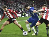 Enzo Fernandez bị Gary Neville chỉ trích sau trận thua của Chelsea trước Man City