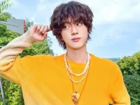 Phiêu lưu cùng Jin (BTS) trong các chương trình thực tế mới