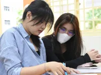 Loạt trường đại học cho sinh viên học trực tuyến sau bão số 3