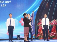 Laos – Vietnam bank honoured with Lao state's first-class Labour Order