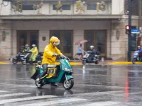 Bão Pulasan gây mưa lớn tại Thượng Hải, Trung Quốc