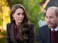 Công nương Kate Middleton lần đầu xuất hiện trước công chúng hậu hoá trị