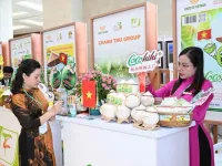 Vietnam’s distinctive agricultural exports to China exhibited in Hanoi