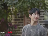 Jung Hae-in từng bị mất ngủ vì đột ngột trở thành một ngôi sao