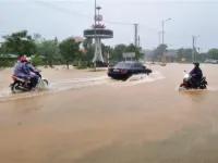 Typhoon Trami makes landfall in central Vietnam