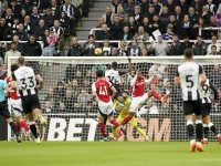 Arteta và Saliba thẳng thừng phê bình Arsenal sau trận thua đau đớn trước Newcastle!