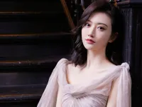 Cảnh Điềm phục hồi sau phẫu thuật chân vì đóng phim