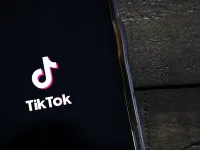 Tiktok đối mặt với vụ kiện tập thể tại Pháp vì nội dung độc hại