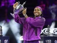 Coco Gauff lần đầu tiên vô địch WTA Finals