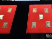 Keeping difference in gold prices in check