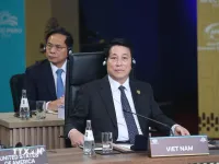 Vietnam pledges to make more contributions to APEC cooperation