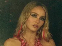 Lily-Rose Depp vẫn yêu thích The Idol bất chấp tai tiếng