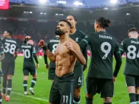 Arne Slot cảnh báo Liverpool: Đừng đi vào vết xe đổ của Arsenal!