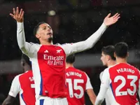 Arsenal buộc Amorim nhận thua trận đầu tiên