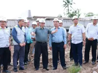 PM inspects Can Tho-Ca Mau Expressway project