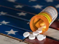 Thuốc giảm đau nhóm opiod tràn lan ở Mỹ